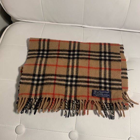 Burberry Accessories - Authentic burberrys scarf